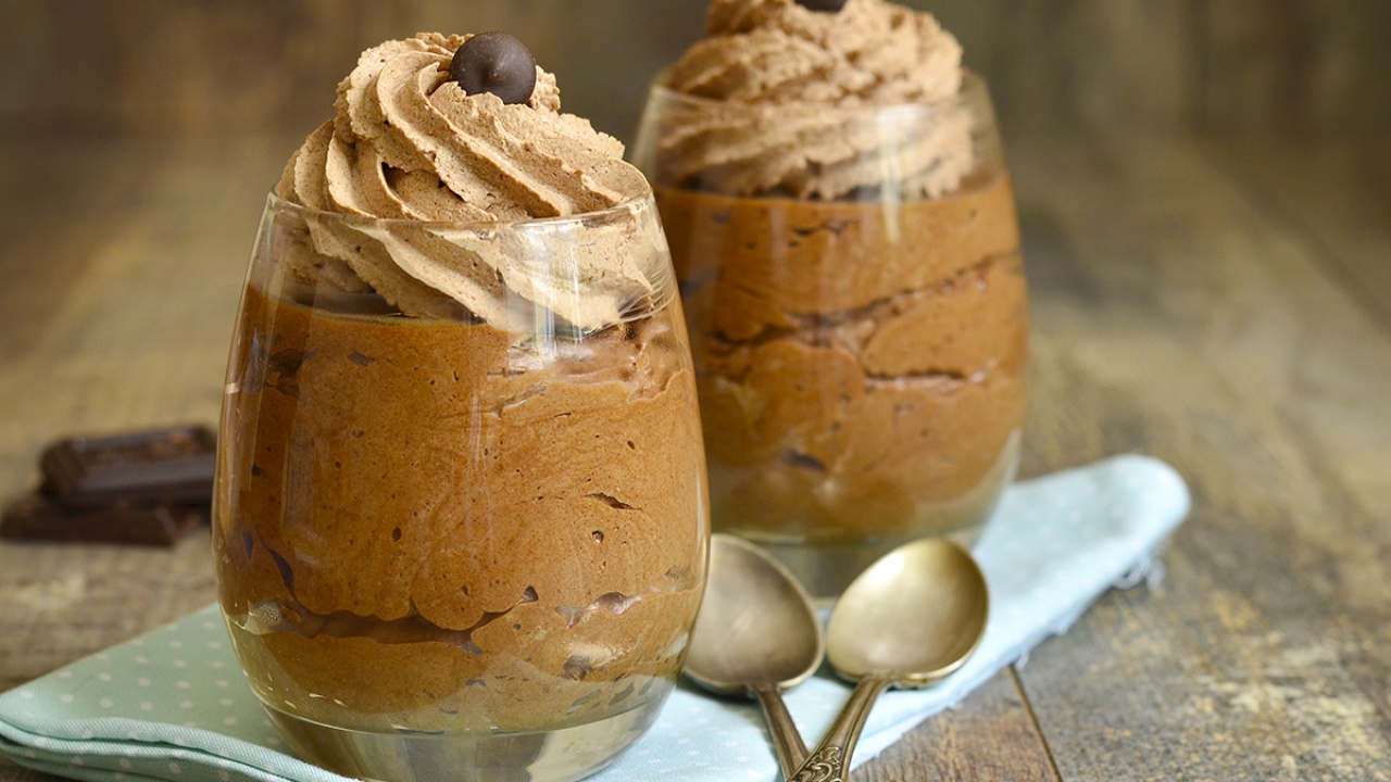 Mousse au chocolat au lait facile : découvrez les recettes de Cuisine  Actuelle