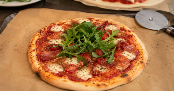 recette p&acirc;te pizza maison