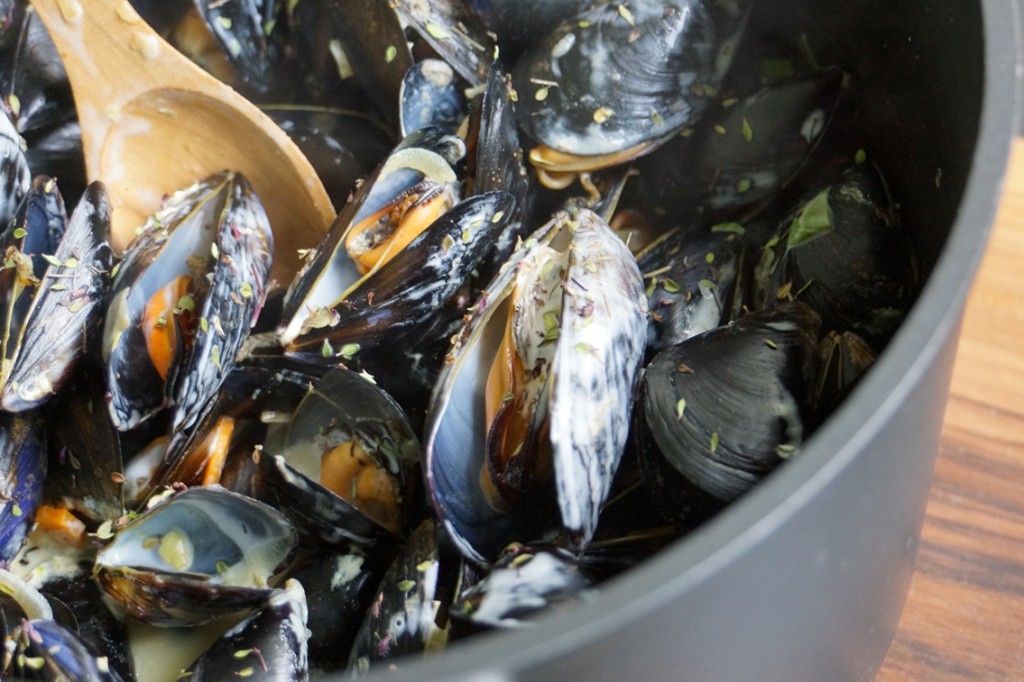 moules au curry et lait de coco