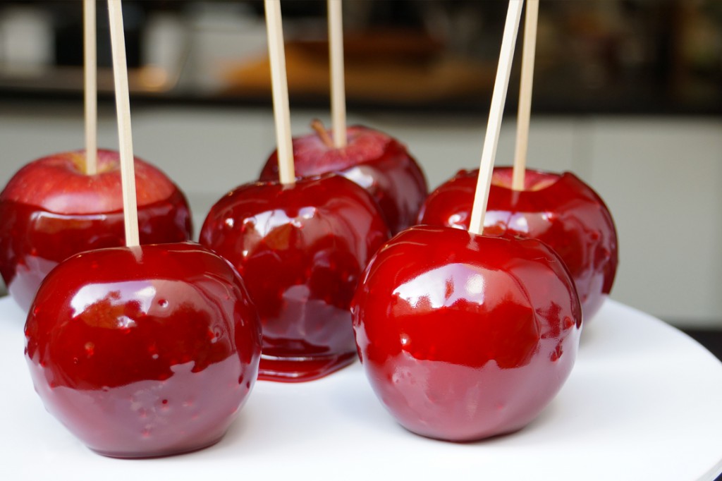 Pommes d'amour faites maison 