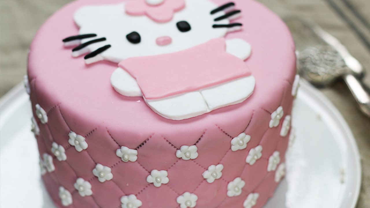 Gateau Hello Kitty Cake Design Hervecuisine Com