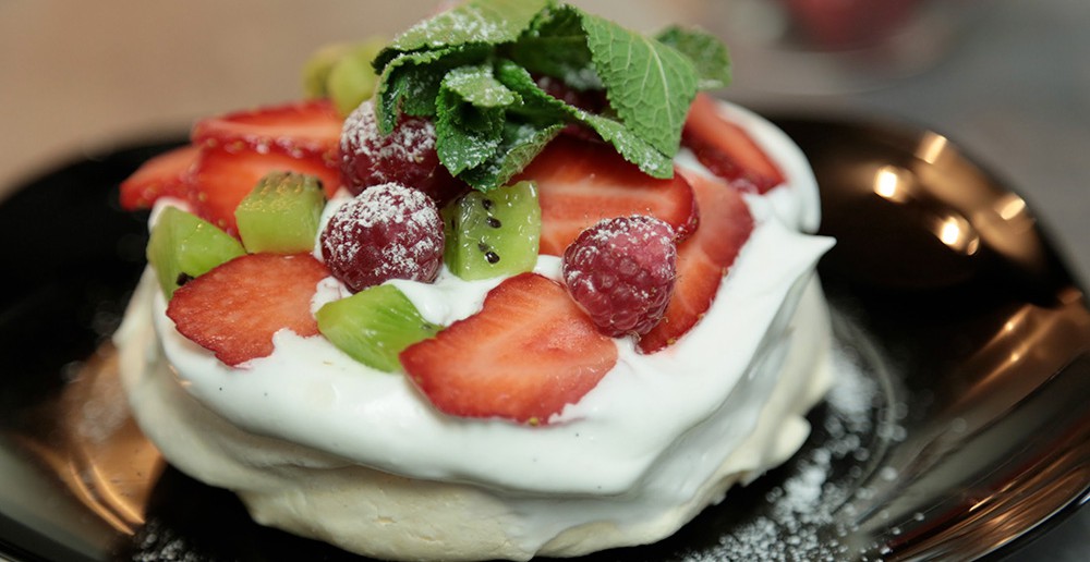 pavlova fruits rouges