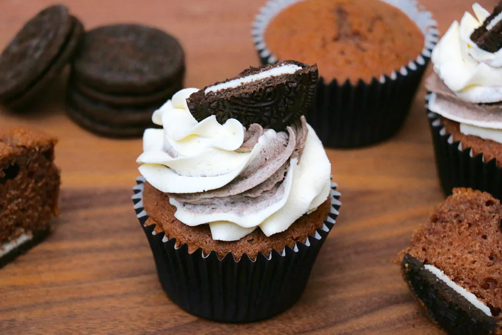 Recette Des Cupcakes Aux Oreos Facile Et Double Chantilly