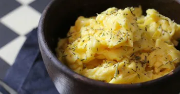 Oeufs Brouilles Parfaits Hervecuisine Com