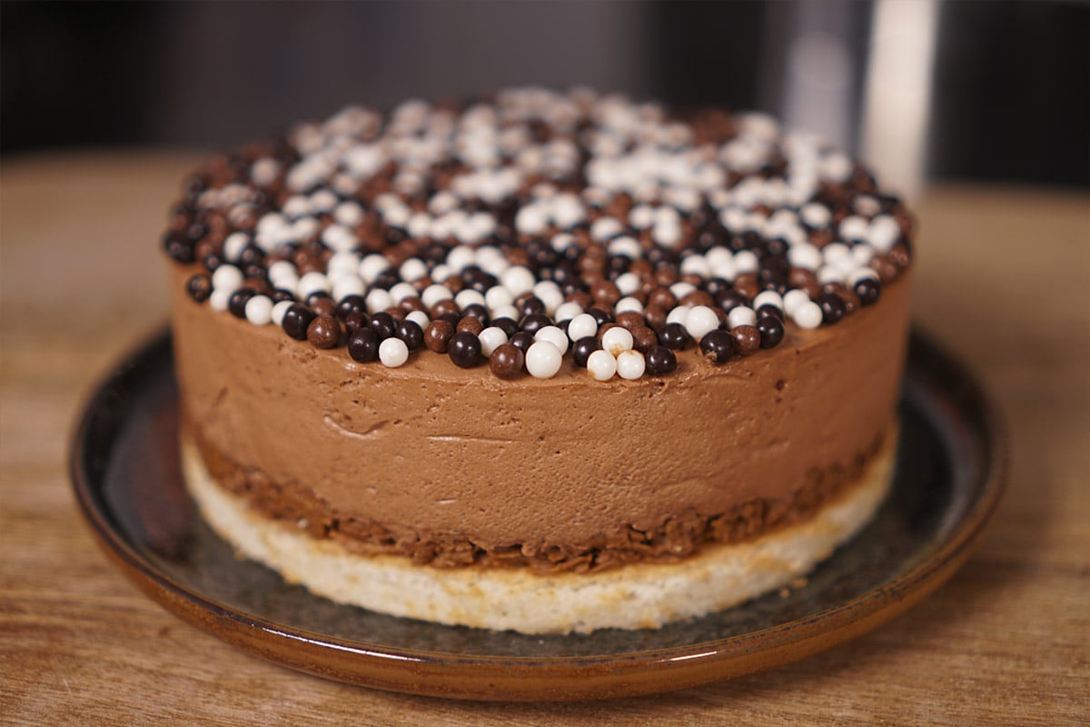 Gâteau d'anniversaire au chocolat - Recette de cuisine avec photos