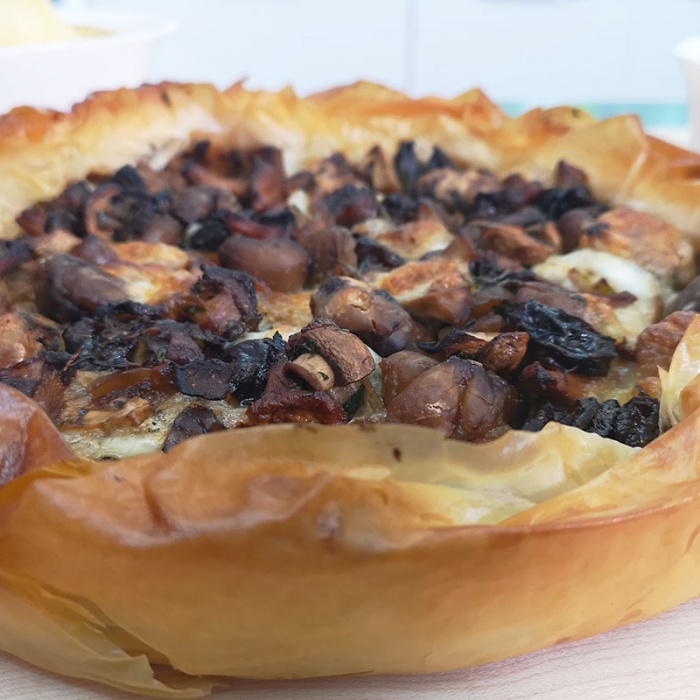 Recette de la tarte aux champignons et mozzarella - HerveCuisine.com