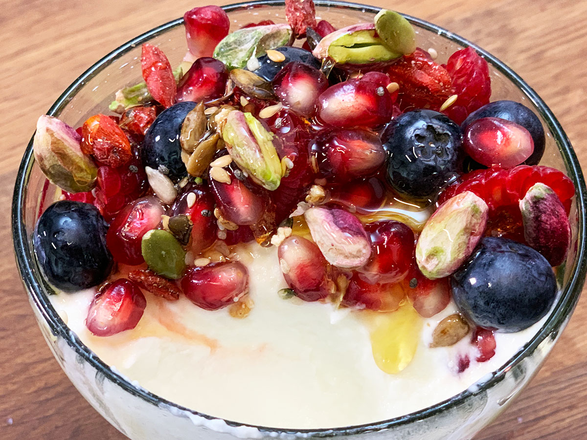 Recette du Yaourt Grec boosté pour un petit-déjeuner protéiné 