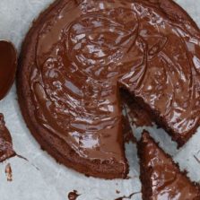 Chocolate beet cake without butter