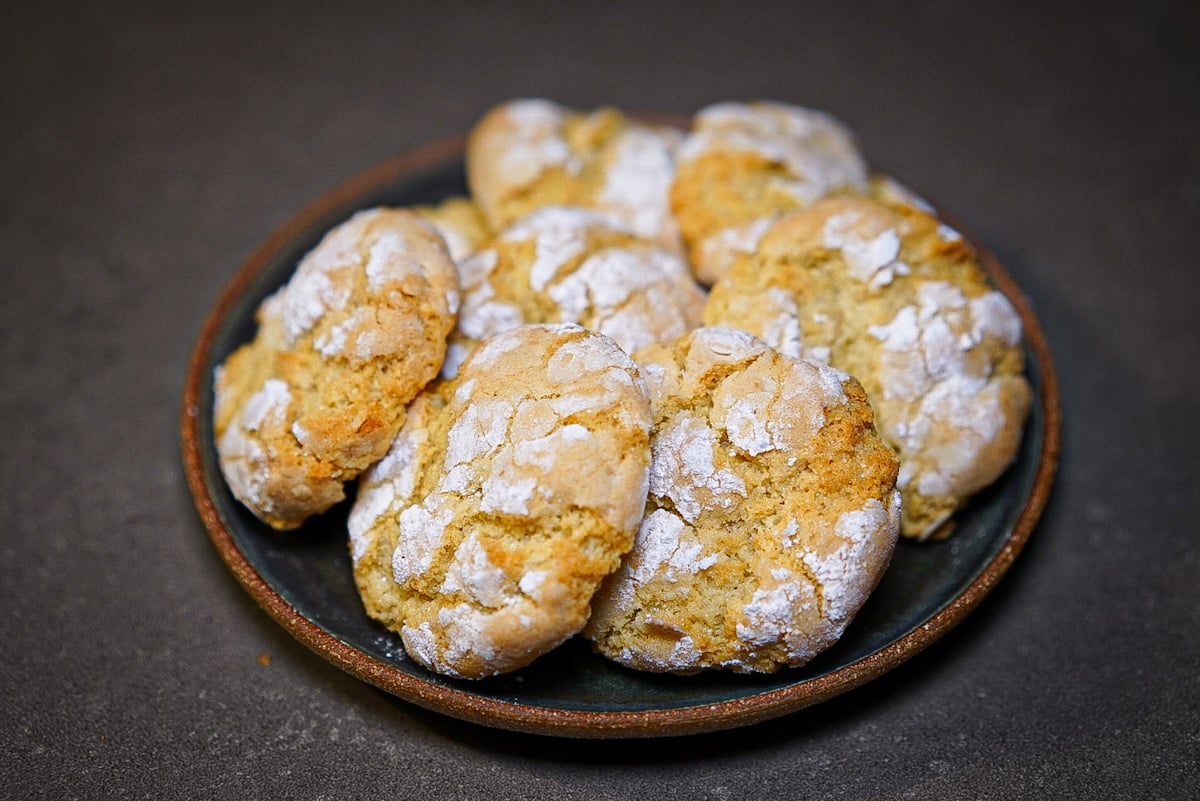 Ricciarelli - Délicieux biscuits Italiens aux amandes 