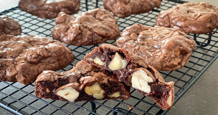 Chocolate and hazelnut brownie cookies