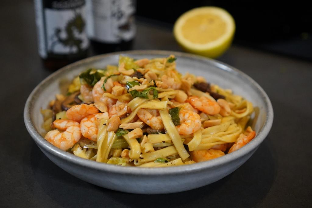 Recette des nouilles sautées crevettes à l’ail