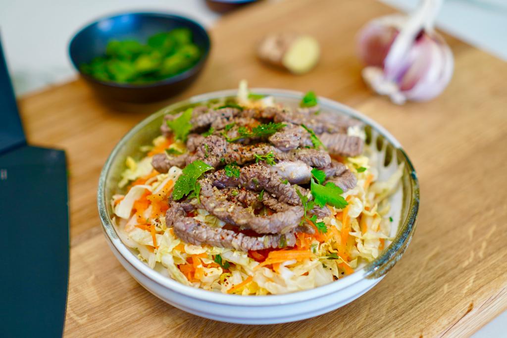 Salade thaï de boeuf bio inspirée des larmes du tigre