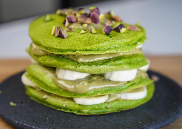 spinachio pancake (épinard pancakes avec creme pistache et éclats pistaches)