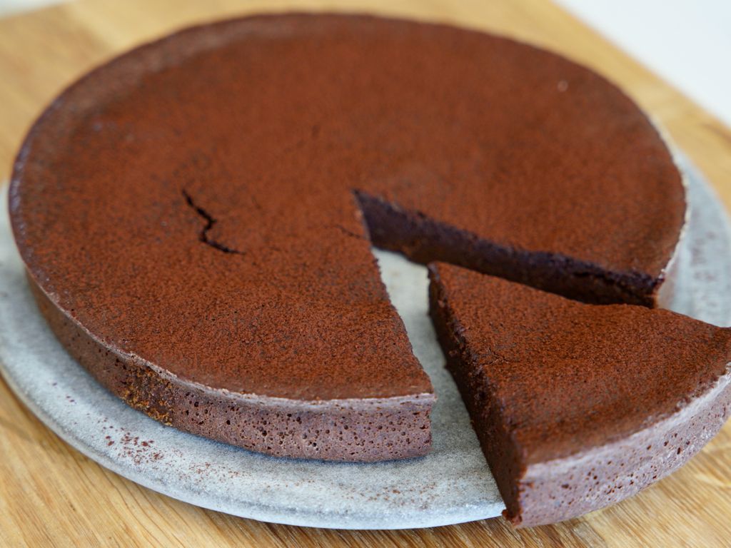 Cake chocolat, glaçage chocolat, praliné, noisettes - Cecilecooks