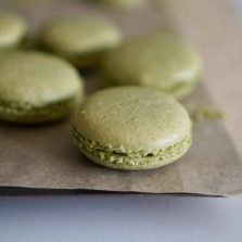 macarons au thé matcha