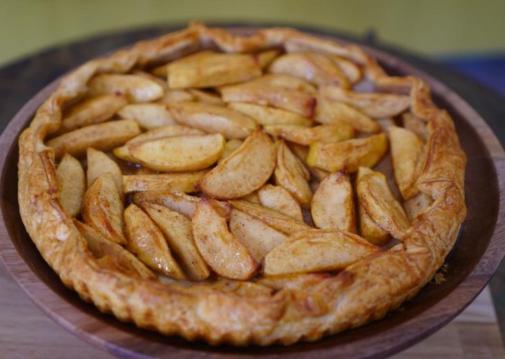 Tarte aux pommes feuillétée