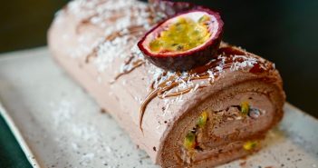 bûche de Noël facile avec biscuit souple et moelleux