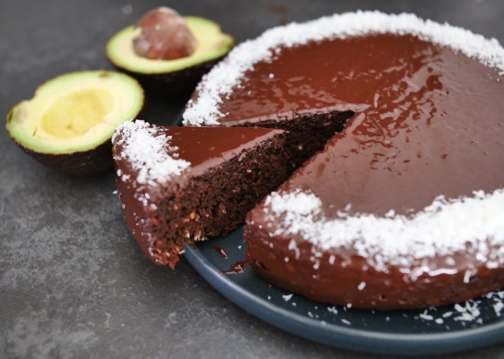 gateau moelleux chocolat avocat sans beurre