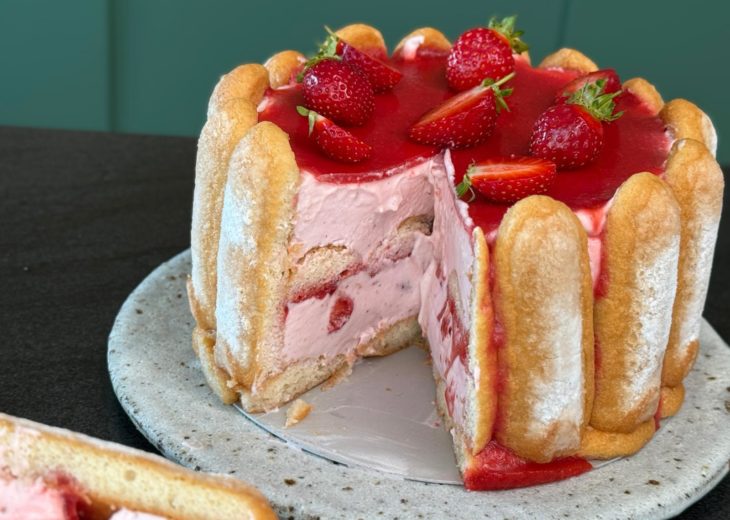 charlotte aux fraises facile
