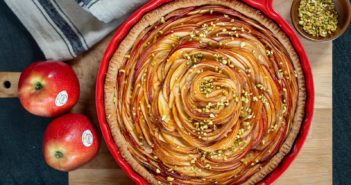 tarte pomme facon rose herve cuisine