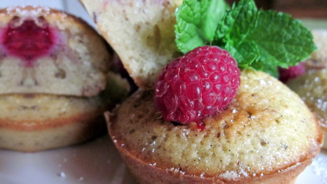 Delicieux Petits Financiers Framboises Et Noisette Hervecuisine Com