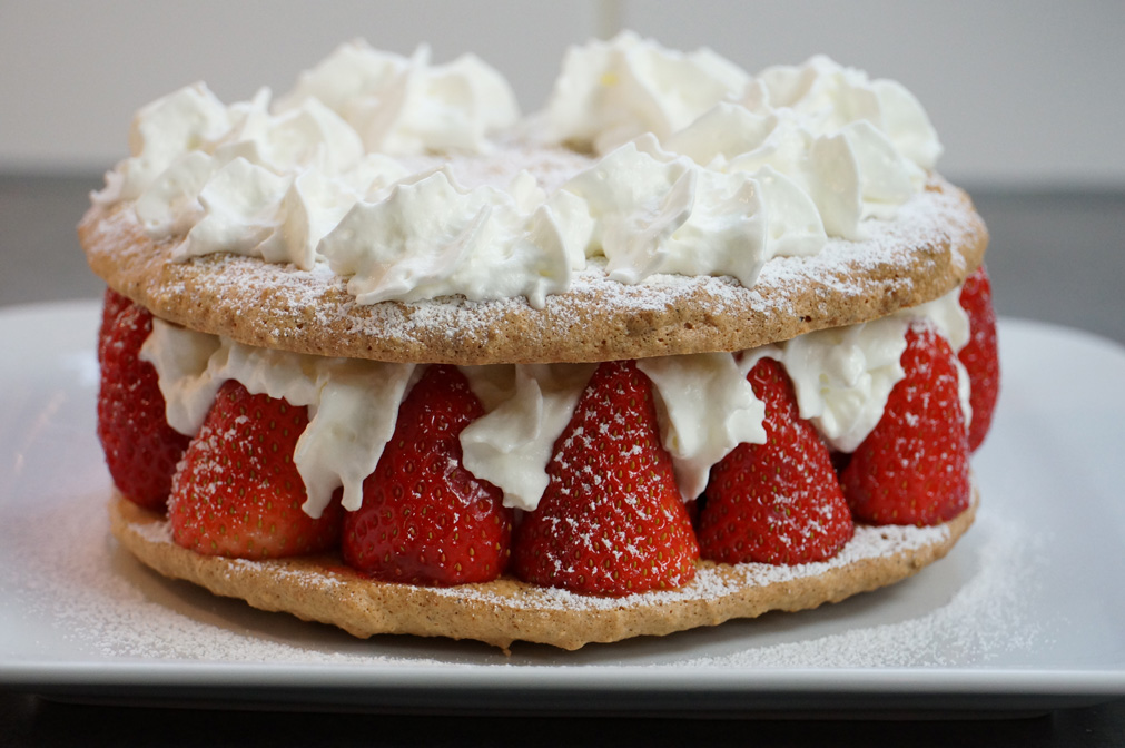 Recette Du Gateau Fraises Amandes Et Noisettes Recette Du Gateau Fraises Amandes Et Noisettes