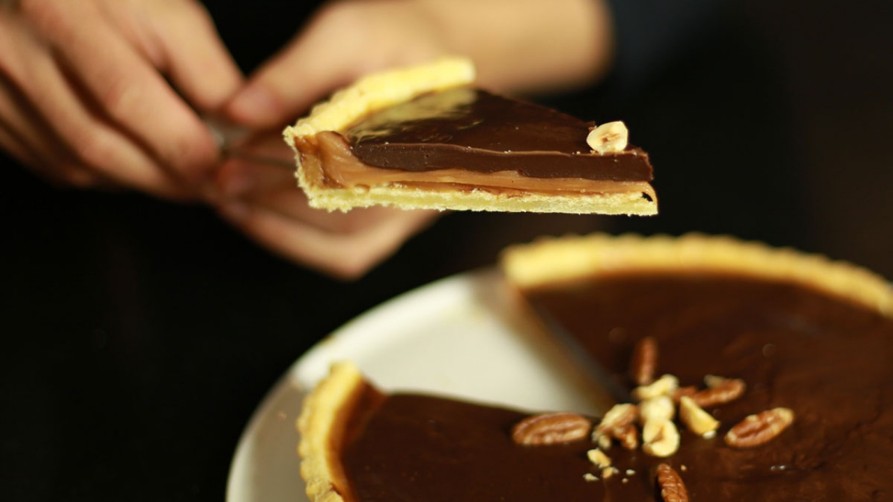 Recette facile de la tarte au chocolat et caramel au beurre salé